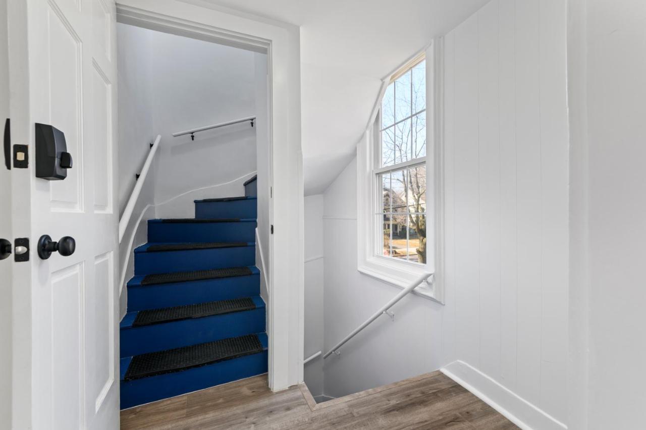 Cozy Gem In The Heart Of East Rock With Free Parking Near Yale And Dt Appartement New Haven Buitenkant foto