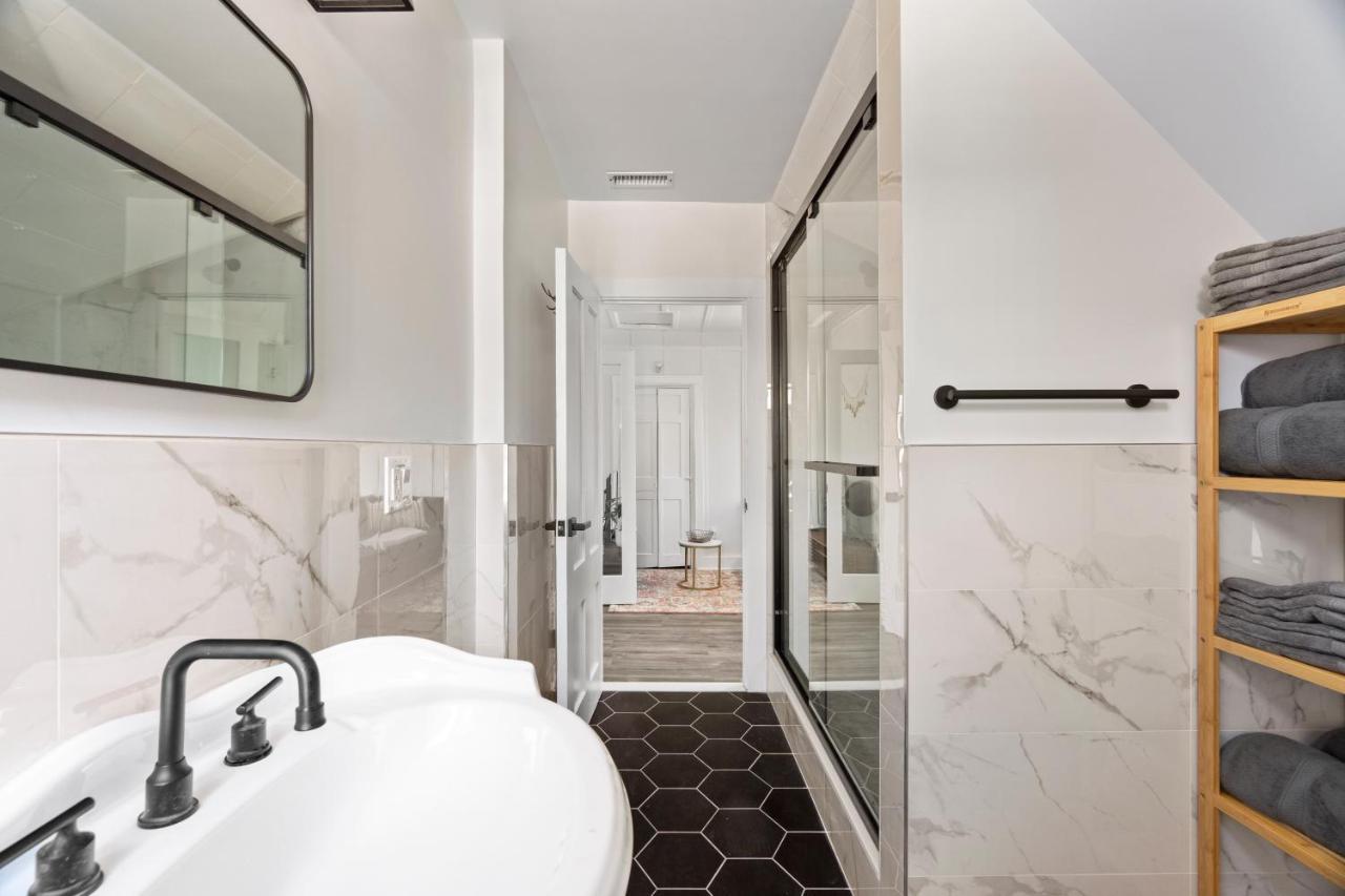 Cozy Gem In The Heart Of East Rock With Free Parking Near Yale And Dt Appartement New Haven Buitenkant foto